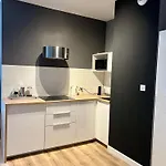 Close To Chopin Airport, Moduo Cybernetyki, Free Parking By Cosmo Spirit 华沙