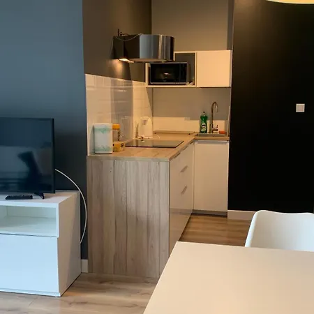 Apartment Close To Chopin Airport, Cybernetyki, Free Parking By Cosmo Spirit