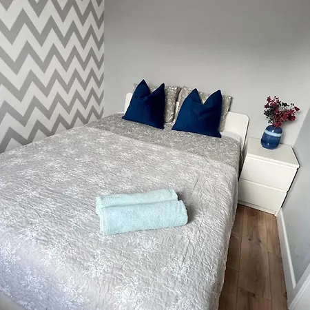 Close To Chopin Airport, Cybernetyki, Free Parking By Cosmo Spirit *