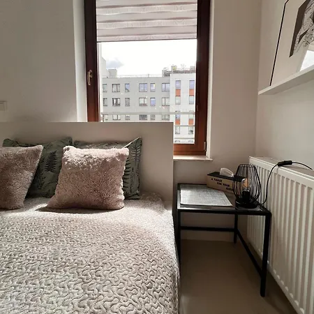 Appartement Close To Chopin Airport, Moduo Cybernetyki, Free Parking By Cosmo Spirit Varsovie