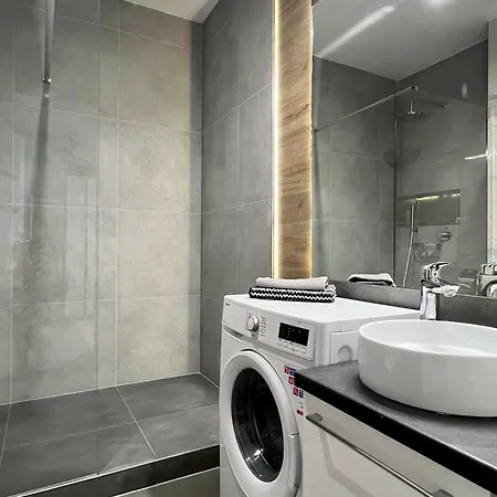 Appartamento Close To Chopin Airport, Moduo Cybernetyki, Free Parking By Cosmo Spirit