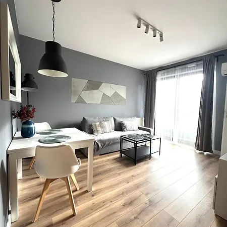 Apartament Close To Chopin Airport, Moduo Cybernetyki, Free Parking By Cosmo Spirit Warszawa